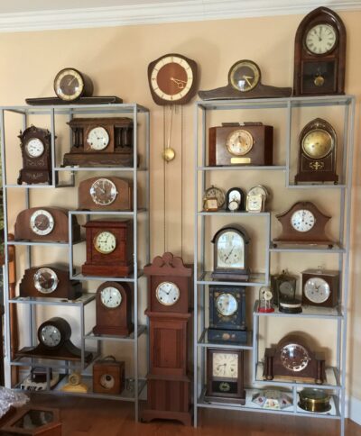 Étagères d'horloges d'un collectionneur
(Image : Tous droits réservées, Bordloub)
