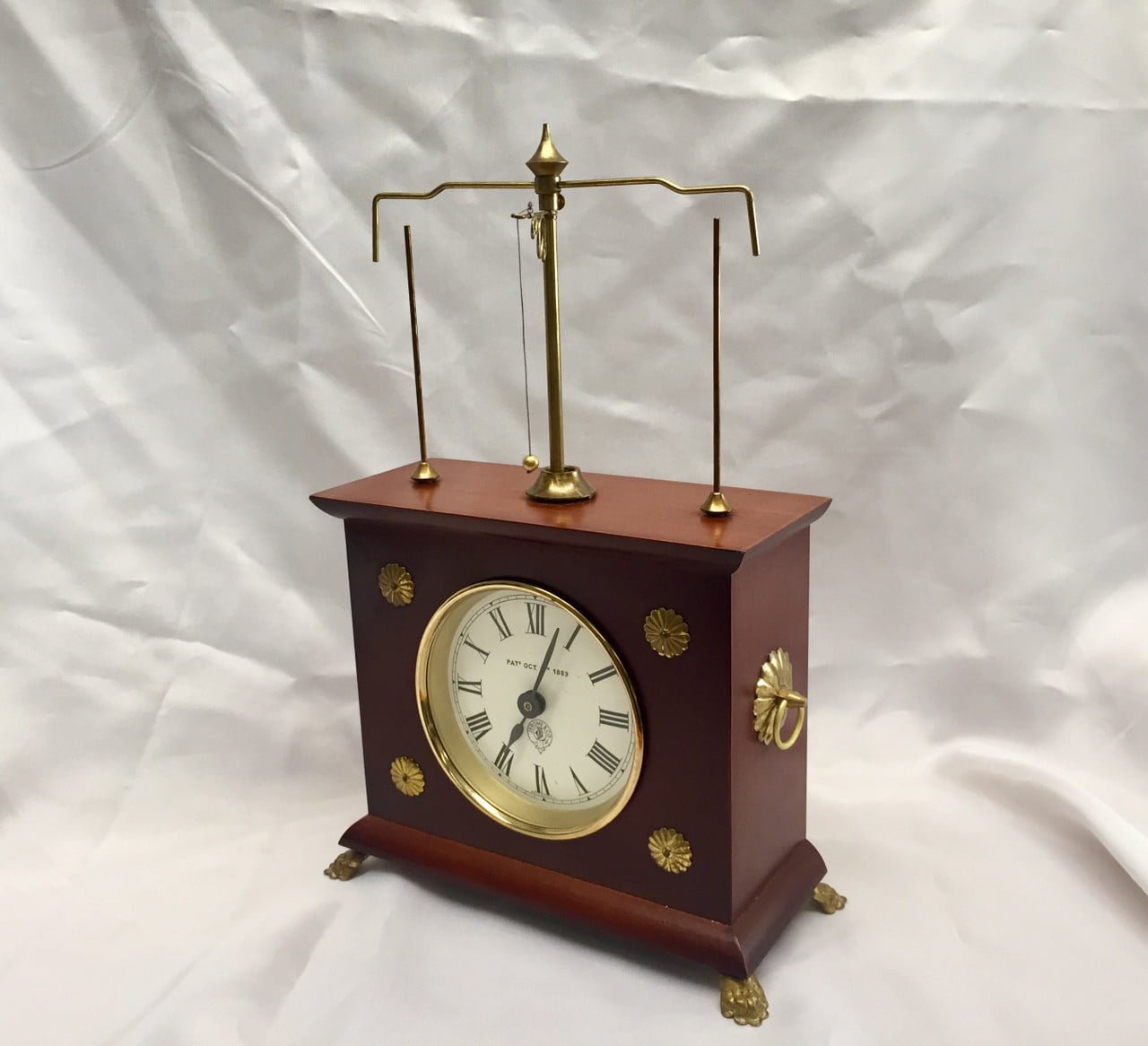 Flying Pendulum clock